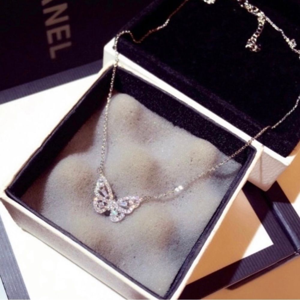 Butterfly Necklace Silver Insect Necklace - Picture 2 of 3